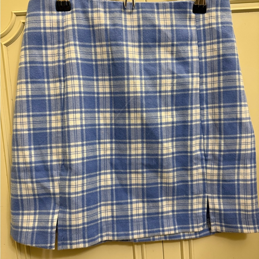 Love on a Hanger Sky Blue and White Plaid Zip Stretch Mini Skirt SIZE 5 Juniors